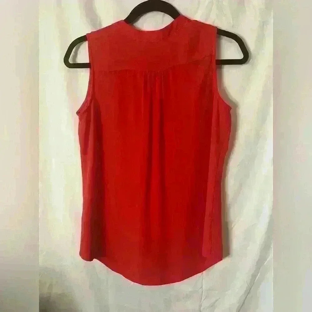 Banana Republic sleeveless top - Picture 5 of 5